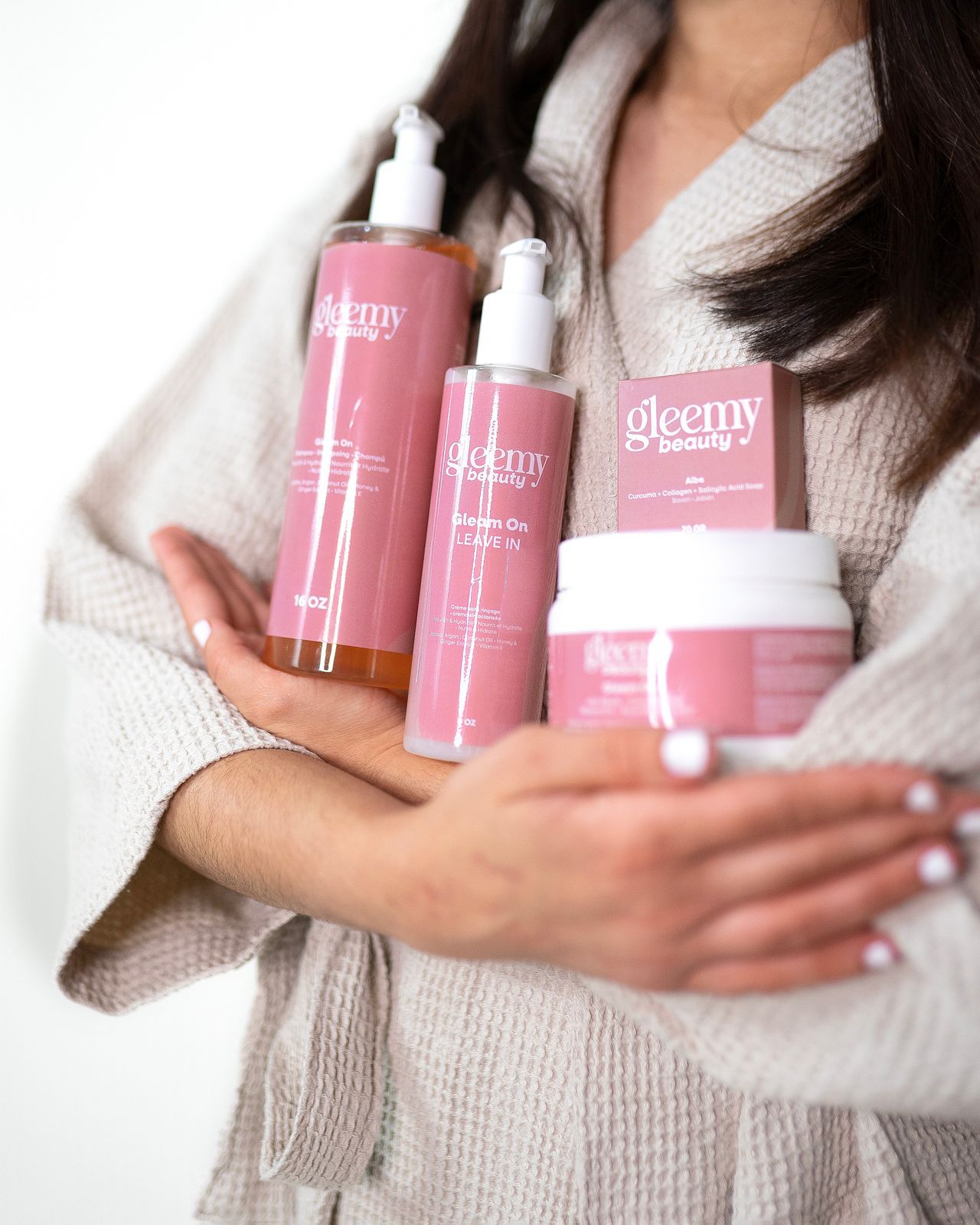 Set hair : Shampoo, hair mask, leave in